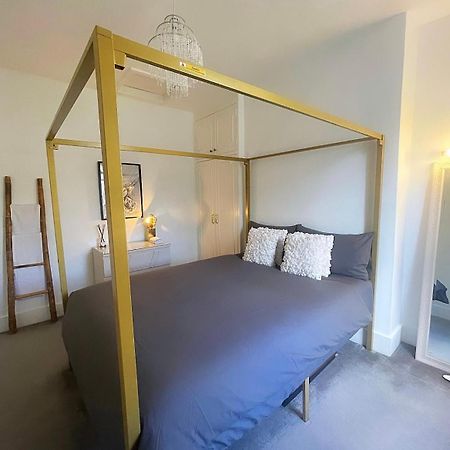 Queen Bedroom In Maida Vale London Kültér fotó