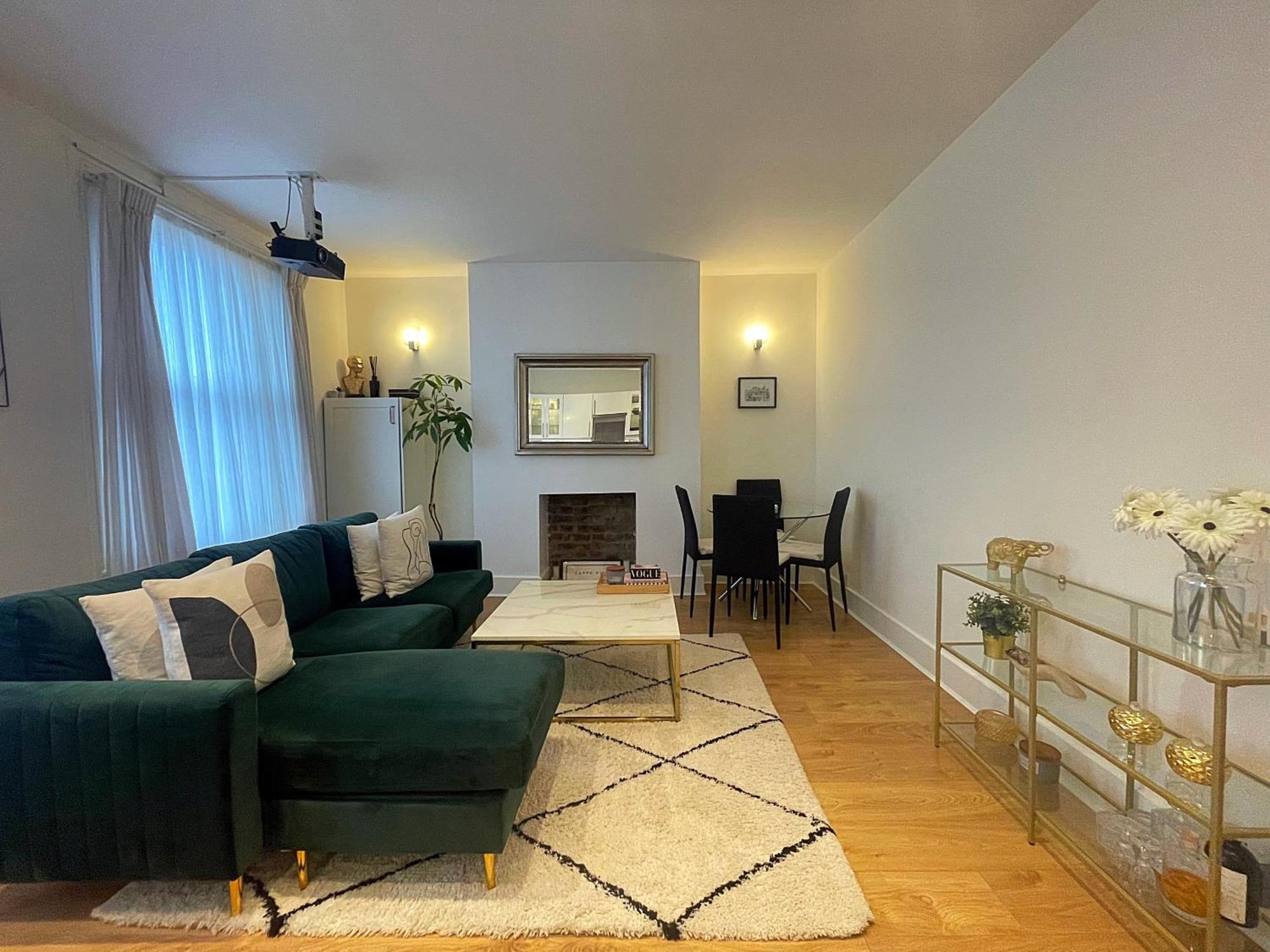 Queen Bedroom In Maida Vale London Kültér fotó