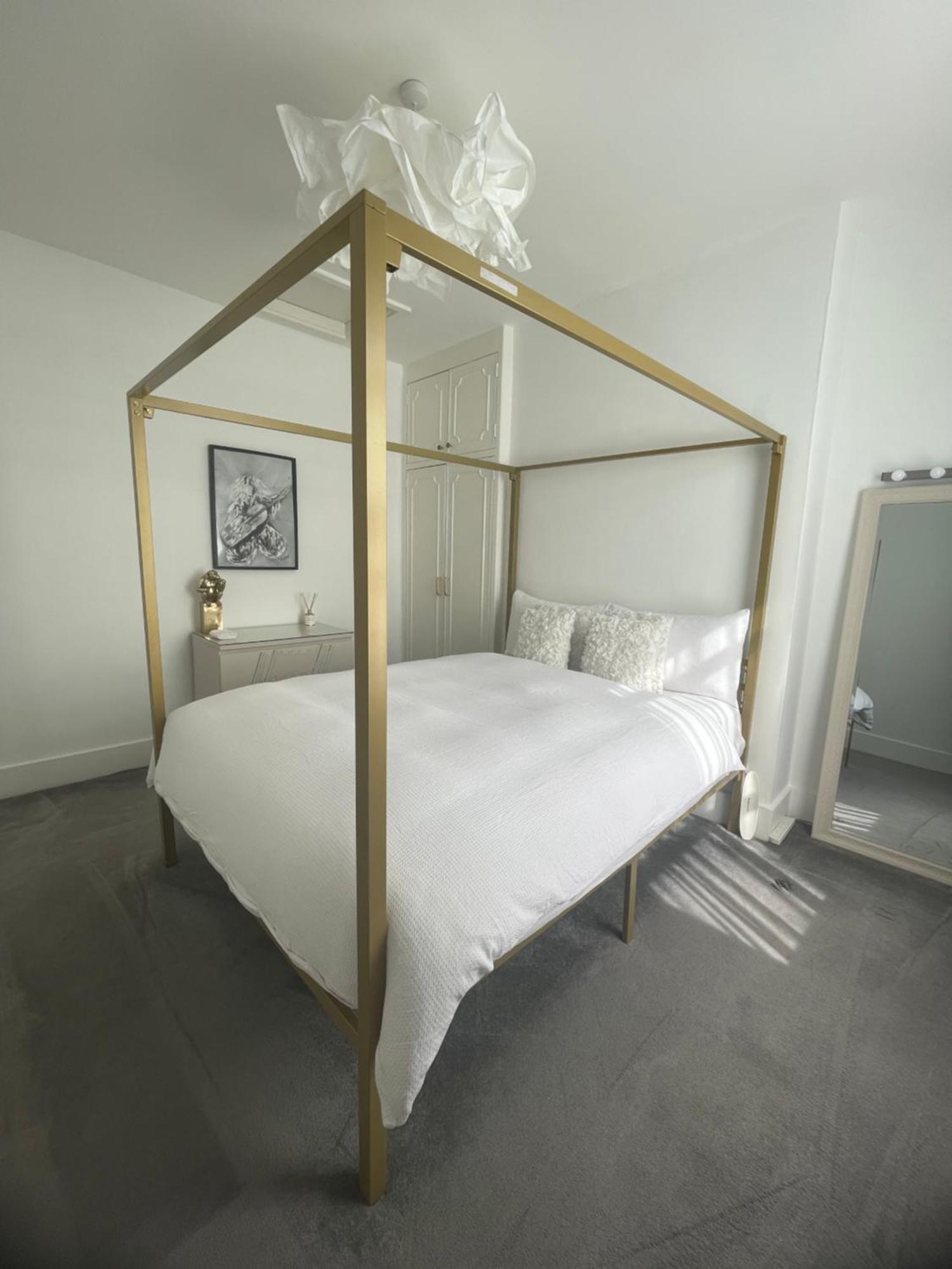 Queen Bedroom In Maida Vale London Kültér fotó
