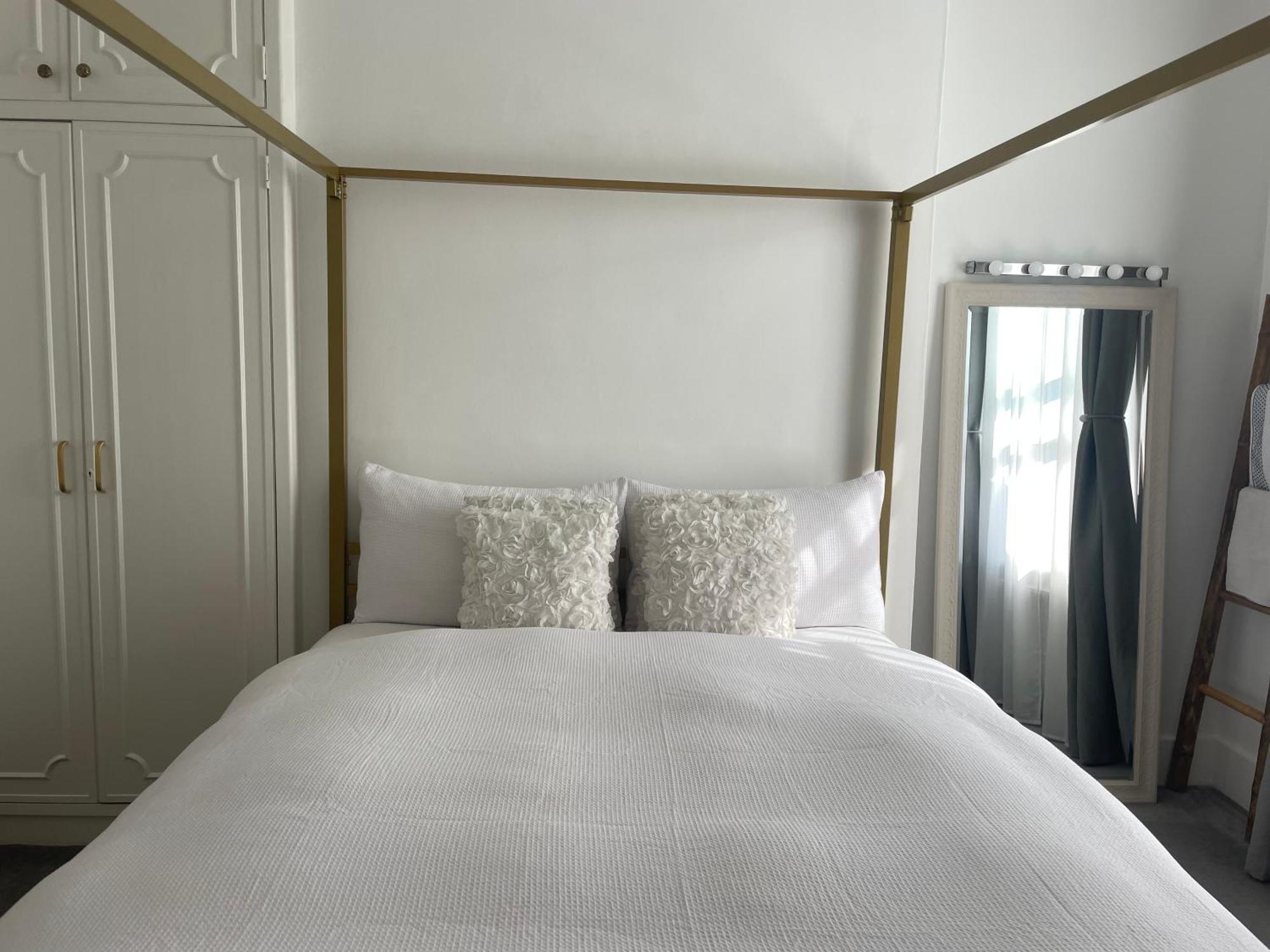 Queen Bedroom In Maida Vale London Kültér fotó